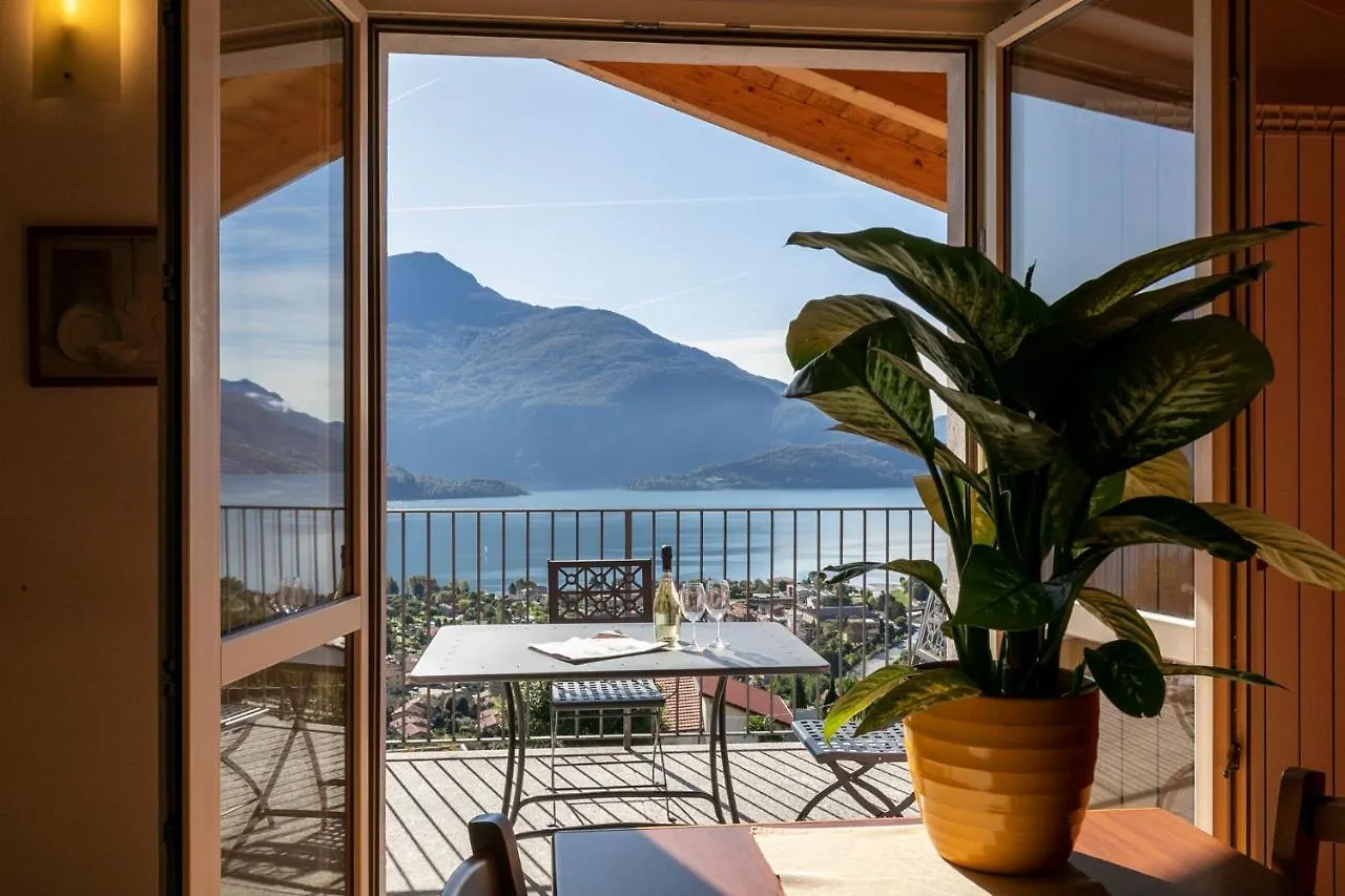 Residence La Collina Vercana 3*,