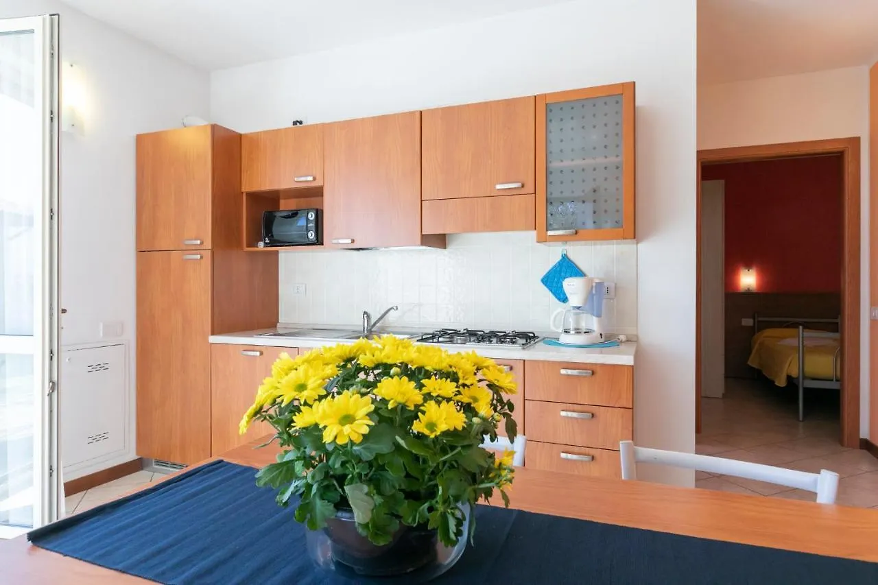 Residence La Collina Vercana Aparthotel