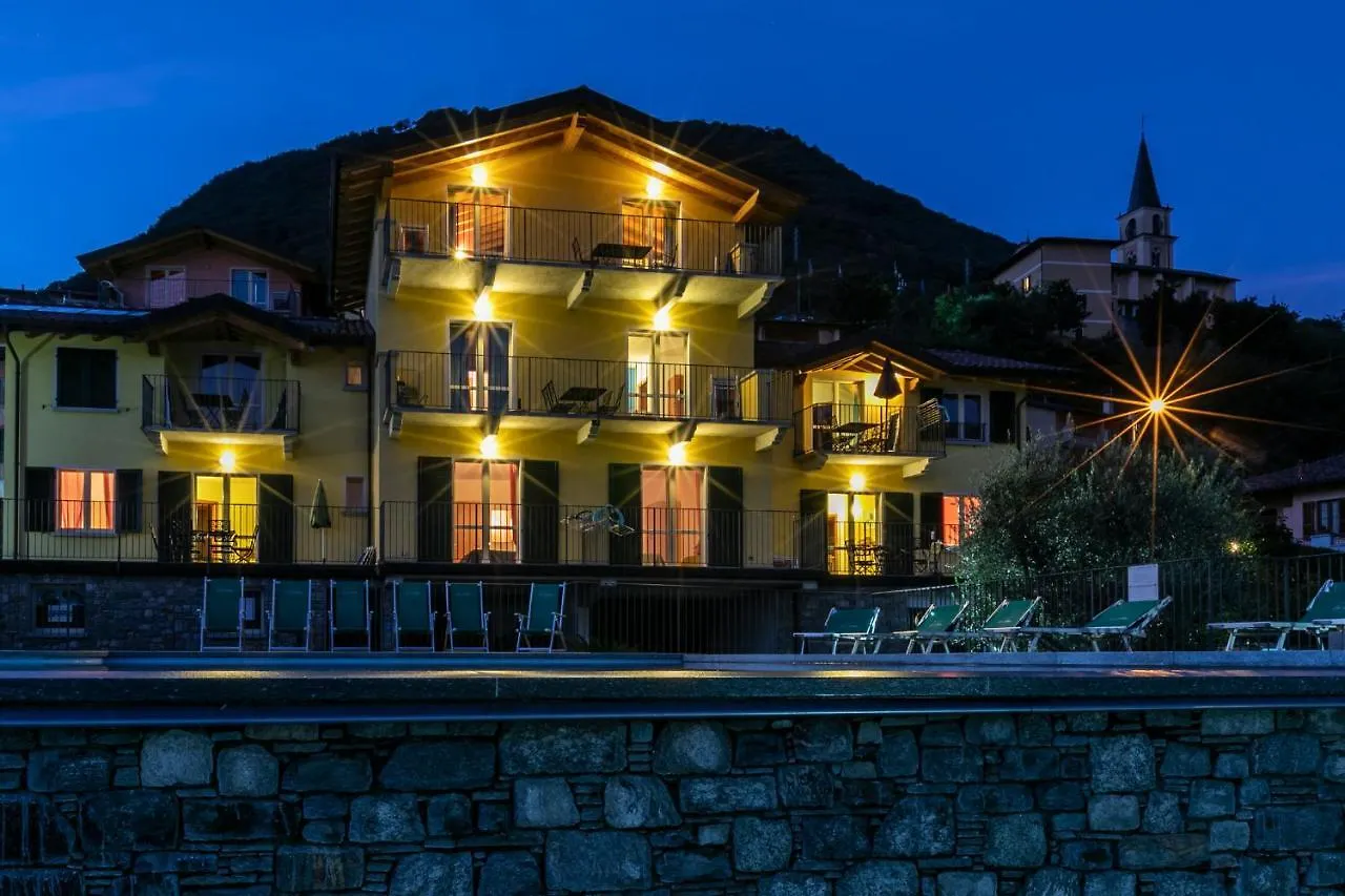 Residence La Collina Vercana 3*,