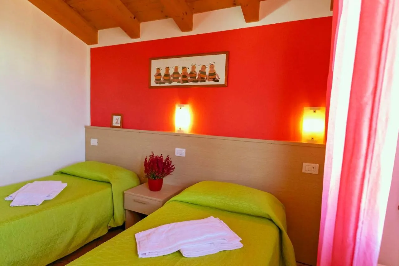 Residence La Collina Vercana 3*,  Italia