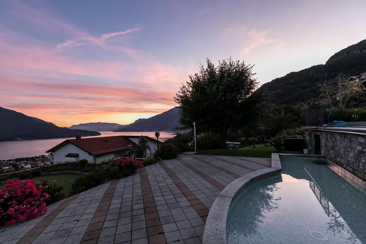Residence La Collina Vercana Aparthotel
