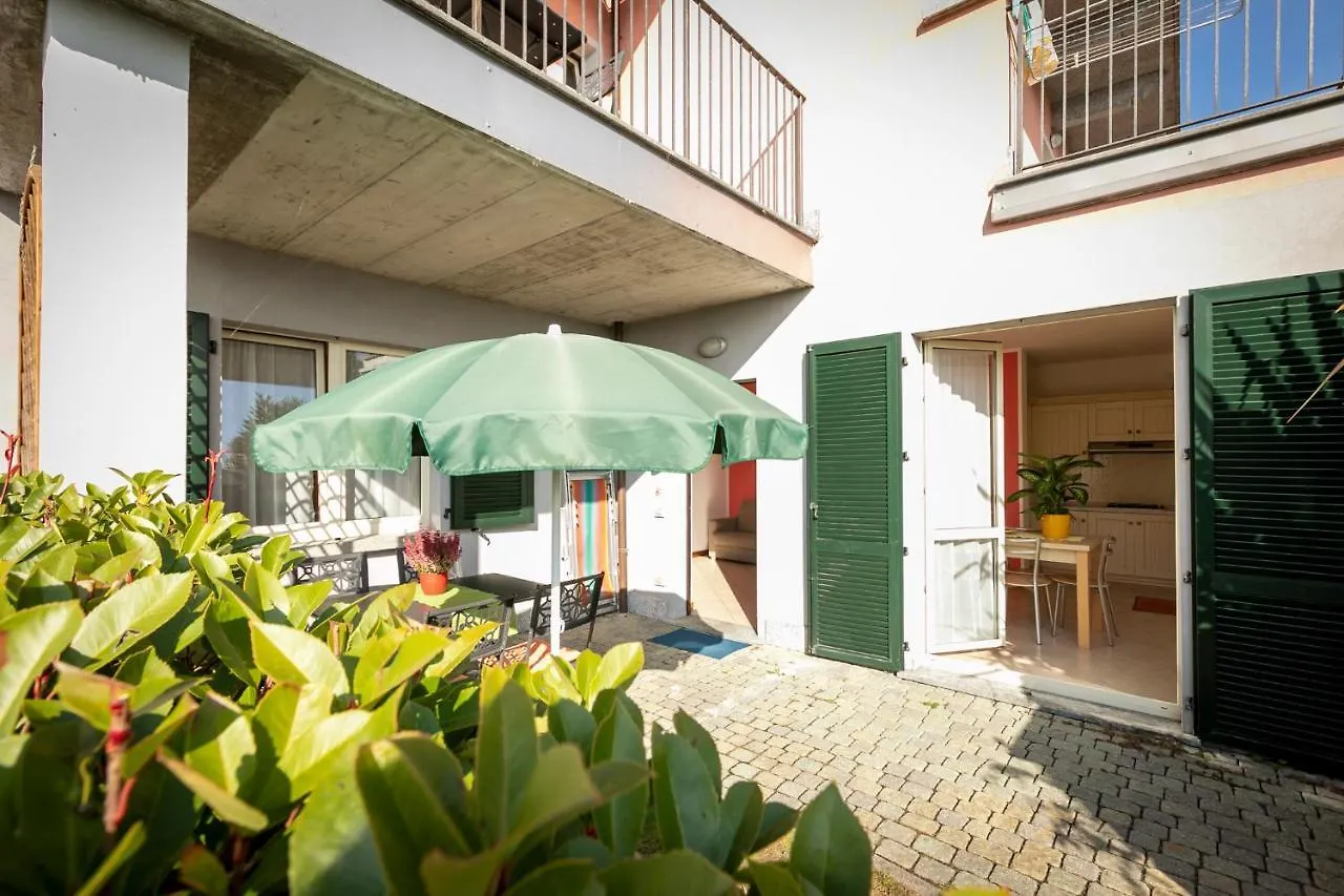 Residence La Collina Vercana Aparthotel